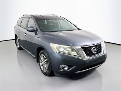Used 2014 Nissan Pathfinder SV w/ Trailer Tow Package