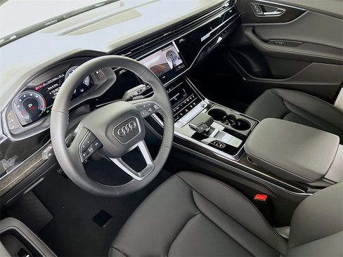 New 2026 Audi Q8 Premium Plus image 9