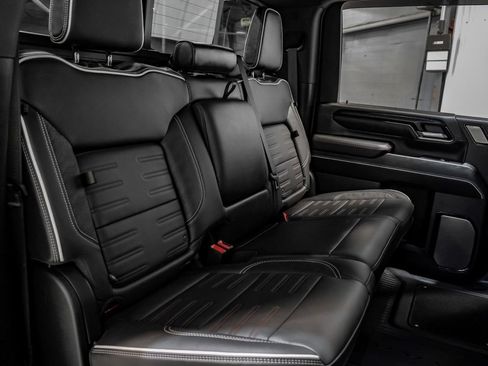Used 2025 GMC Sierra 2500 AT4X AWD/4WD image 29