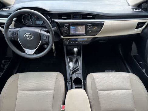 Used 2015 Toyota Corolla LE FWD image 13