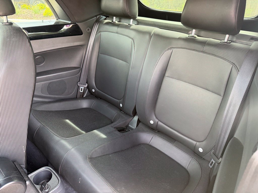 Used 2014 Volkswagen Beetle TDI FWD image 14