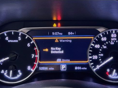 Used 2024 Nissan Sentra SV FWD image 22