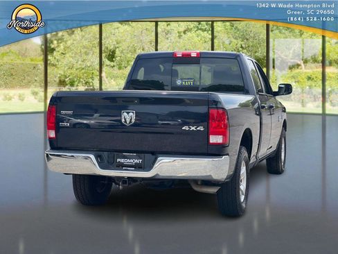 Used 2017 RAM 1500 Classic SLT image 3