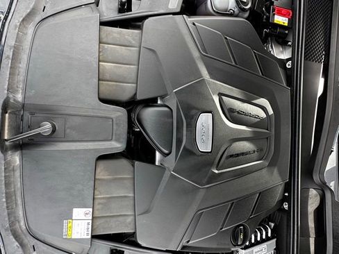 Used 2021 Porsche Cayenne AWD/4WD image 21