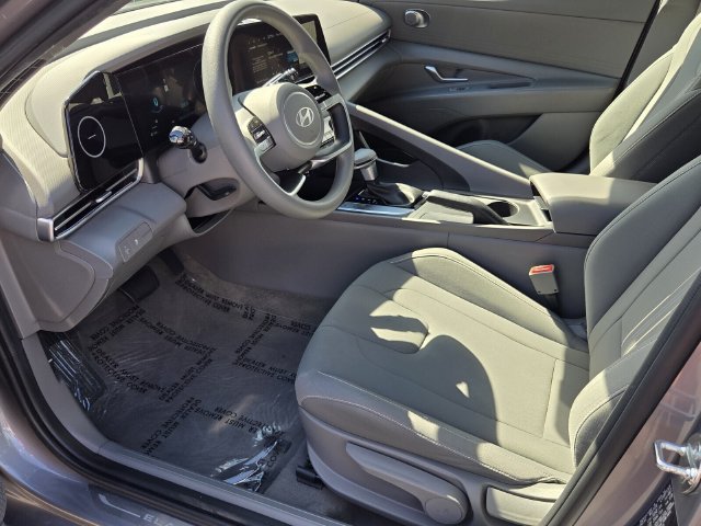 Used 2024 Hyundai Elantra SEL FWD image 9