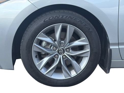 Used 2019 Toyota Avalon XLE w/ Moonroof Package FWD image 27