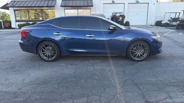 Used 2017 Nissan Maxima SR FWD image 6