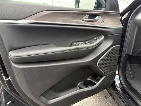 New 2026 Jeep Grand Cherokee Limited image 13