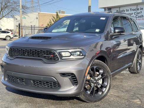 Certified 2024 Dodge Durango R/T image 3