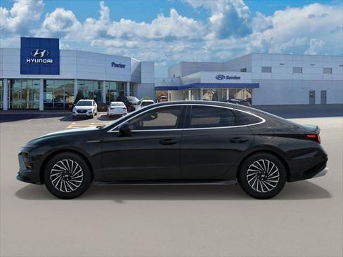 New 2025 Hyundai Sonata Limited image 3