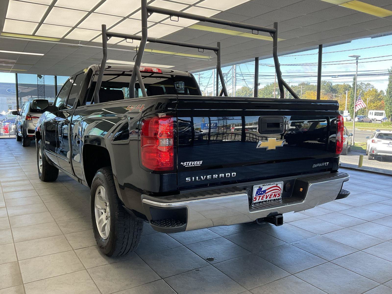 Used 2017 Chevrolet Silverado 1500 LT w/ All Star Edition AWD/4WD image 7