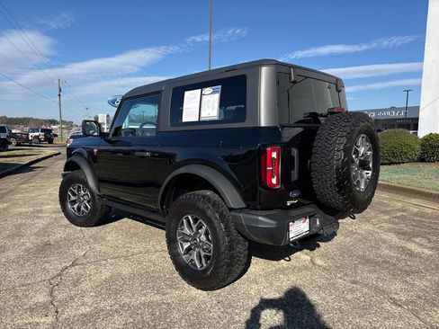 Certified 2024 Ford Bronco Badlands image 5