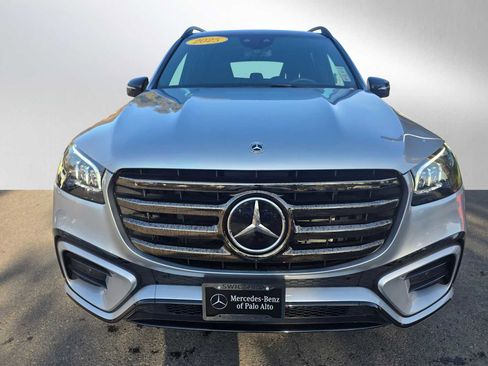 Certified 2025 Mercedes-Benz GLS 450 4MATIC image 8