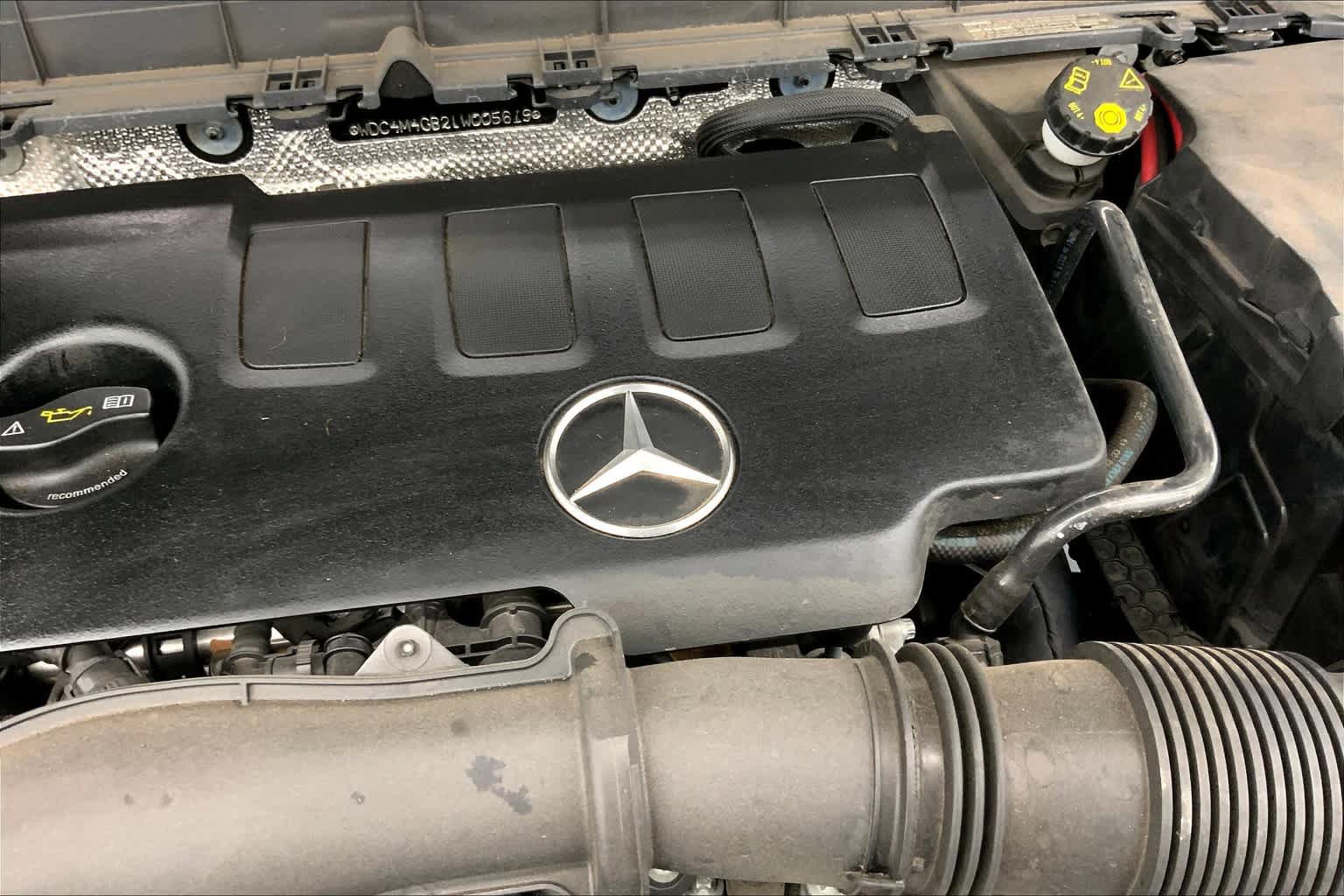 Used 2020 Mercedes-Benz GLB 250 image 31