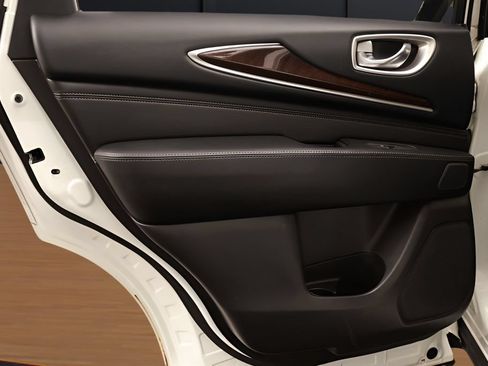Used 2016 INFINITI QX60 Luxe w/ Deluxe Technology Package AWD/4WD image 32