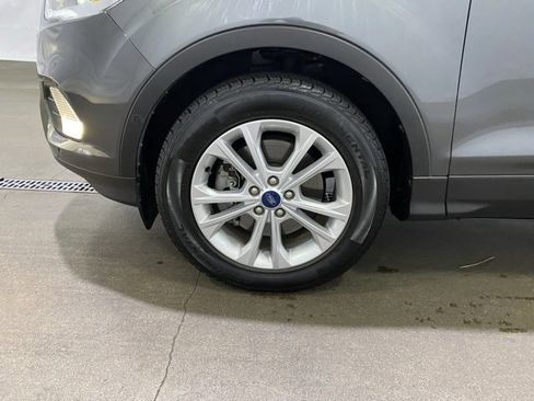 Used 2019 Ford Escape Titanium w/ U9j03 - Titanium Tow Package image 24