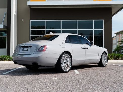 Used 2024 Rolls-Royce Ghost Black Badge AWD/4WD image 3