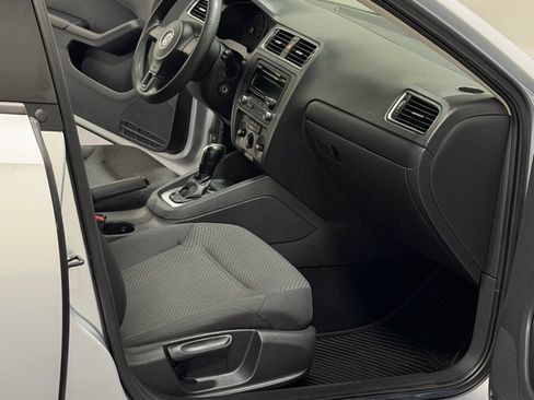 Used 2014 Volkswagen Jetta S FWD image 11
