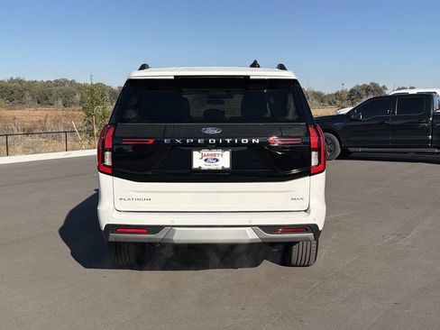 New 2026 Ford Expedition Max Platinum w/ Platinum Ultimate Package AWD/4WD image 5