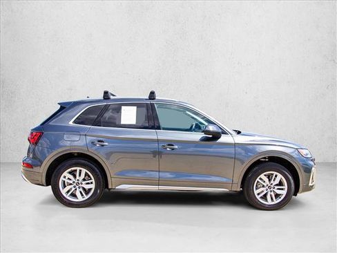 Used 2023 Audi Q5 2.0T Premium w/ Convenience Package AWD/4WD image 4