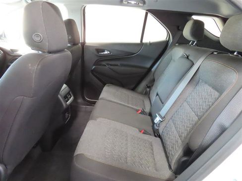 Used 2023 Chevrolet Equinox LT w/ Driver Convenience Package AWD/4WD image 31