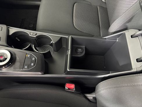 New 2026 Kia Sportage LX FWD image 32