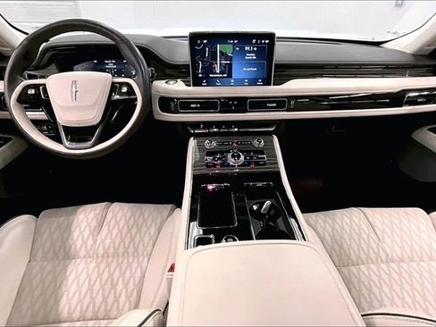 Used 2024 Lincoln Aviator Black Label w/ Dynamic Handling Package image 16