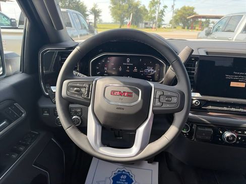 New 2026 GMC Sierra 2500 SLT AWD/4WD image 15