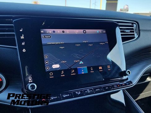 Used 2024 Jeep Wagoneer L Series II w/ Flexible Seating Group image 9