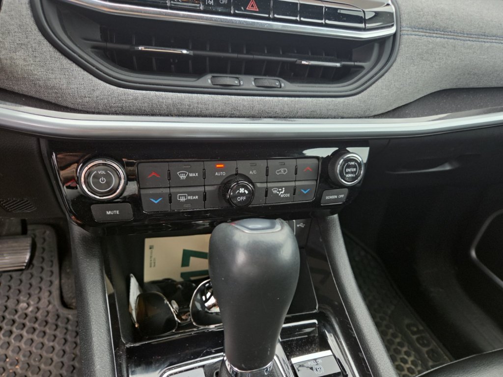 Used 2022 Jeep Compass Latitude w/ Convenience Group FWD image 7