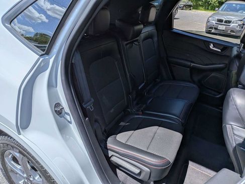 Used 2023 Ford Escape ST-Line AWD/4WD image 22