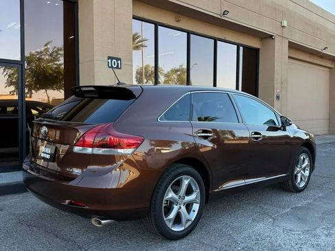 Used 2014 Toyota Venza XLE image 3