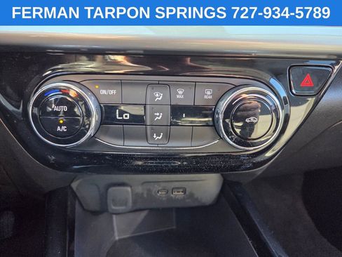 Certified 2024 Chevrolet Trax LT image 29