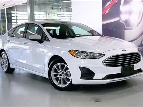Used 2019 Ford Fusion SE FWD image 20