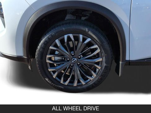 Certified 2025 Nissan Rogue SL w/ Tech Package image 12