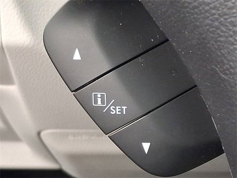 Used 2015 Subaru Forester 2.5i Premium w/ All-Weather Package image 22