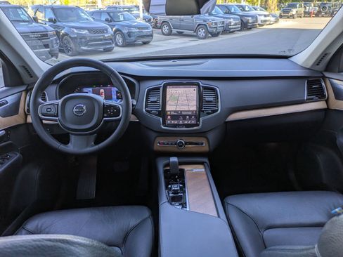 Used 2023 Volvo XC90 T8 Plus w/ Protection Package Premier AWD/4WD image 27