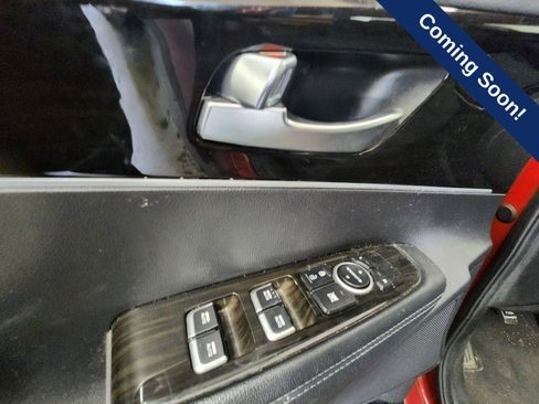 Used 2019 Kia Sorento LX image 9
