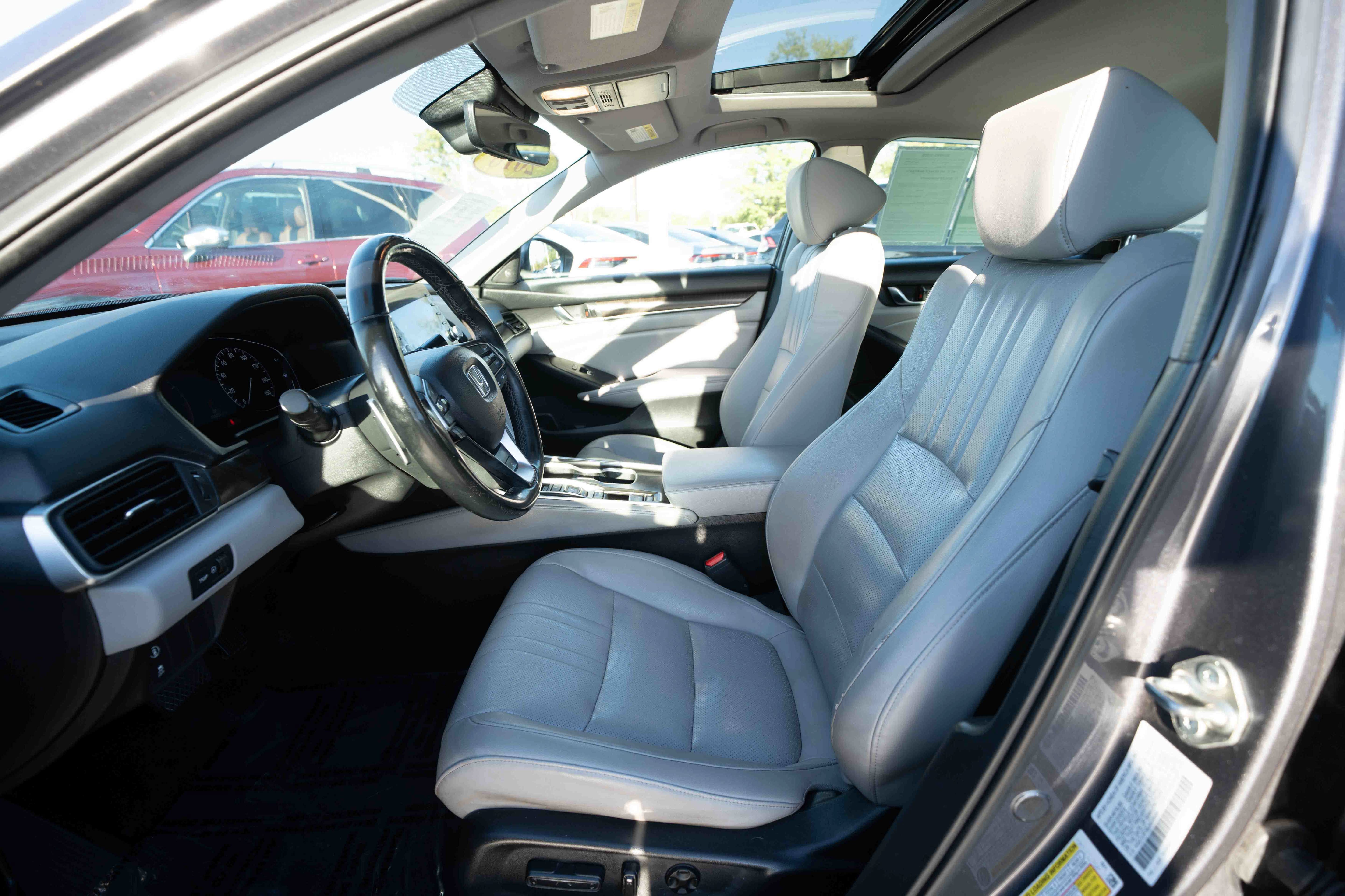 Used 2018 Honda Accord EX-L image 9