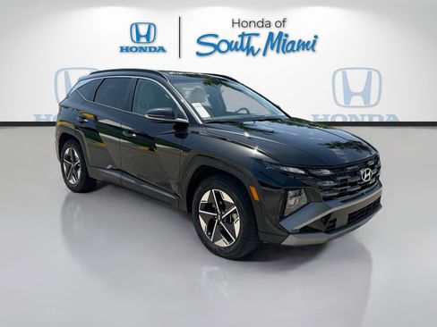 Used 2025 Hyundai Tucson SEL FWD image 1