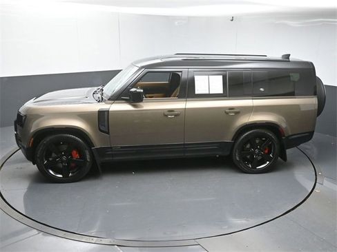 Used 2024 Land Rover Defender 130 X image 45