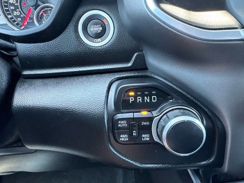 Used 2021 RAM 1500 Big Horn image 14