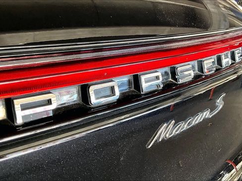 Used 2023 Porsche Macan S image 30