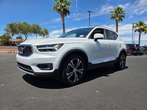 Used 2022 Volvo XC40 T5 Inscription w/ Advanced Package AWD/4WD image 2