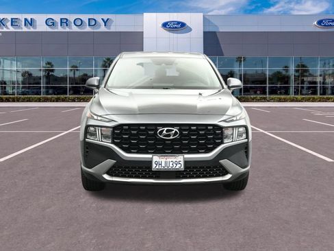 Used 2023 Hyundai Santa Fe SE AWD/4WD image 3