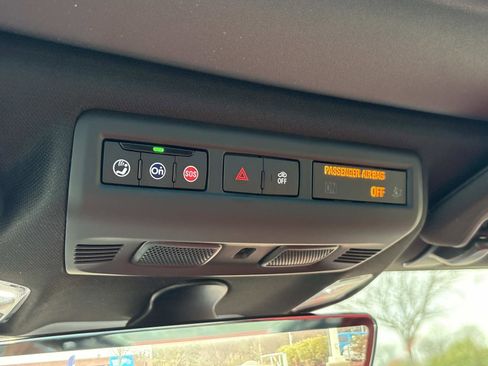 Used 2022 Chevrolet Corvette Stingray Preferred Cpe w/ Z51 Performance Package image 35