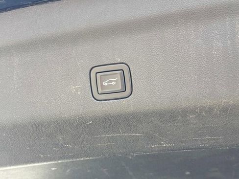 Used 2021 GMC Yukon AT4 w/ AT4 Premium Plus Package image 14