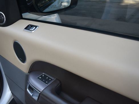 Used 2019 Land Rover Range Rover Sport HSE AWD/4WD image 22