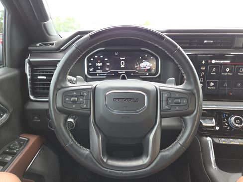 Used 2024 GMC Sierra 1500 Denali Ultimate AWD/4WD image 34