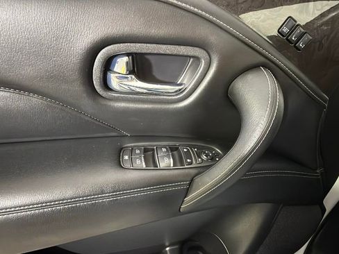 Used 2024 INFINITI QX80 Luxe image 25